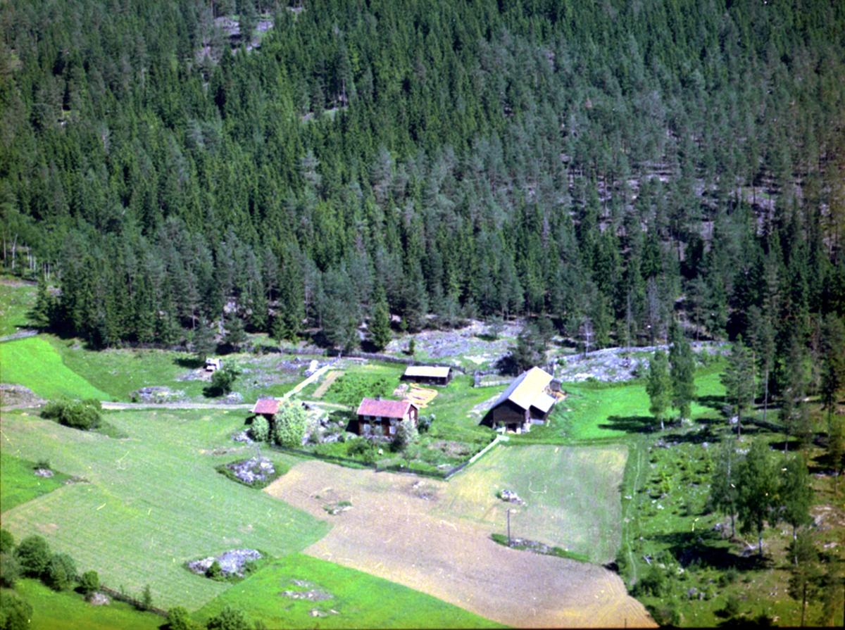 Widerøes Flyveselskap A/S, FLYFOTO JERNSETERVANGEN, TANGEN