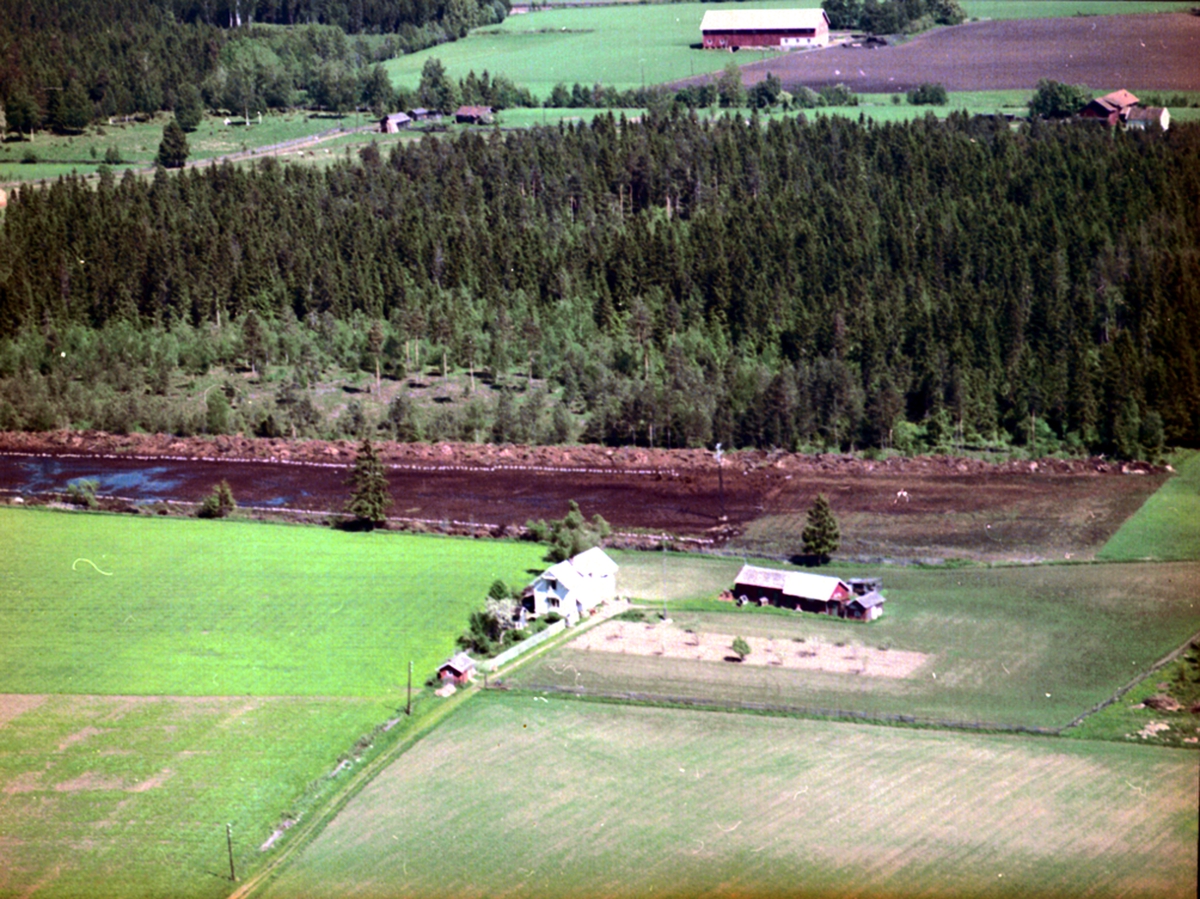 Widerøes Flyveselskap A/S, FLYFOTO LUNDBY