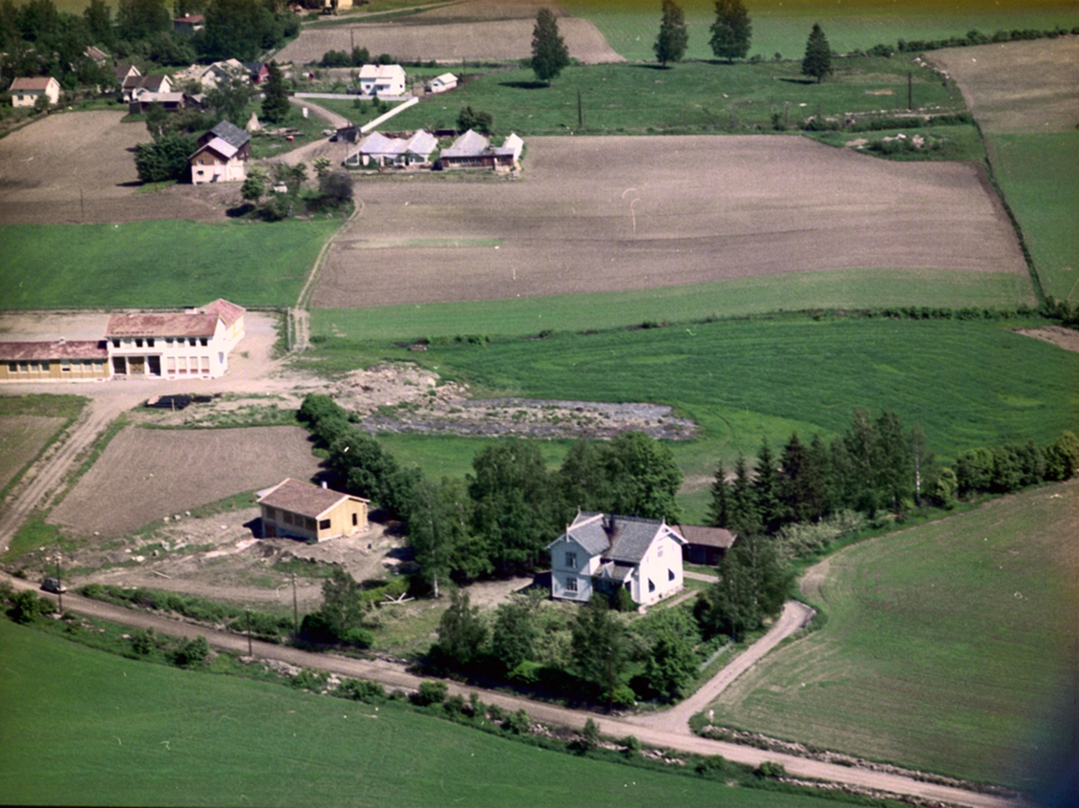 Widerøes Flyveselskap A/S, FLYFOTO NORDSTAD, GUBBERUDVEGEN