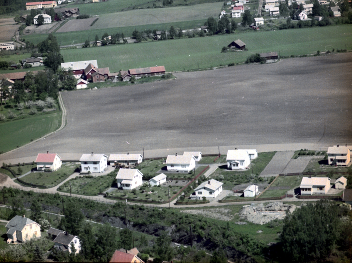 Widerøes Flyveselskap A/S, FLYFOTO BEKKELAGET, BOLIGBEBYGGELSE, TOKSTADJORDET