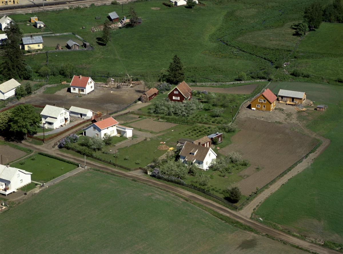 Widerøes Flyveselskap A/S, FLYFOTO BOLIGBEBYGGELSE I BEKKELAGET, FREDLY, VOLL