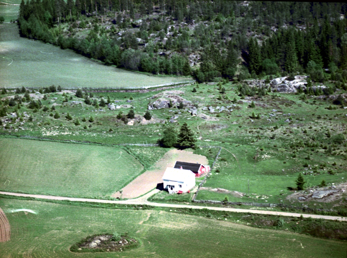 Widerøes Flyveselskap A/S, FLYFOTO LIENG