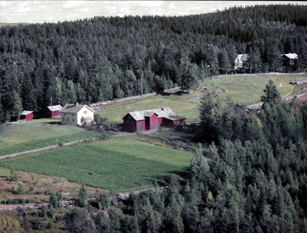 Widerøes Flyveselskap A/S, FLYFOTO NYHUS, VALLSET