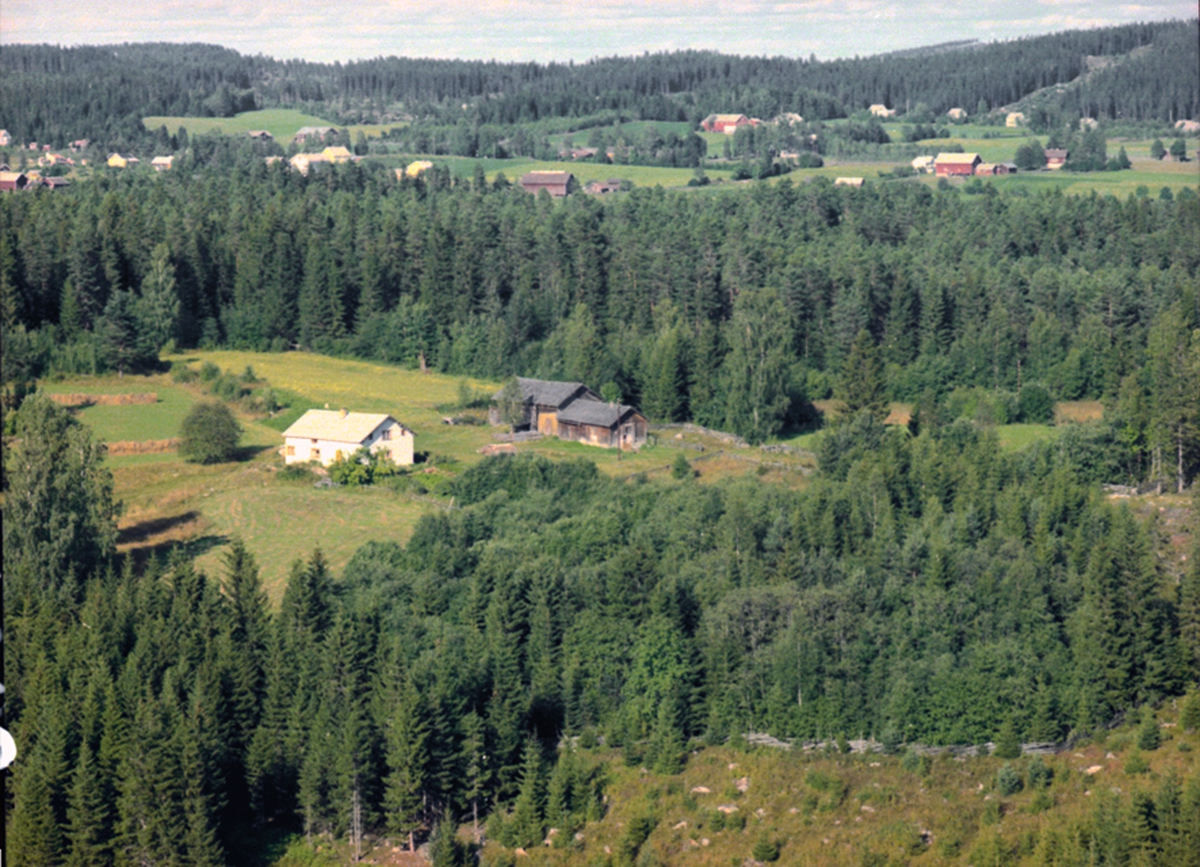 Widerøes Flyveselskap A/S, FLYFOTO STORSVEEN, VALLSET