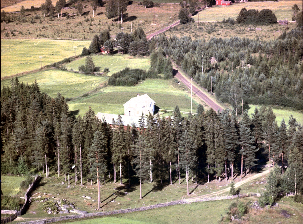 Widerøes Flyveselskap A/S, FLYFOTO VEIBERG, VALLSET