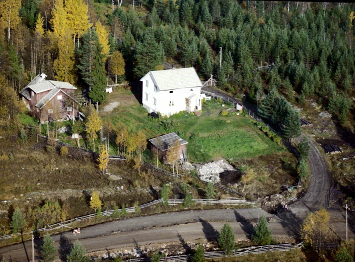 Widerøes Flyveselskap A/S, FLYFOTO GRANHAUG, ÅSVANG