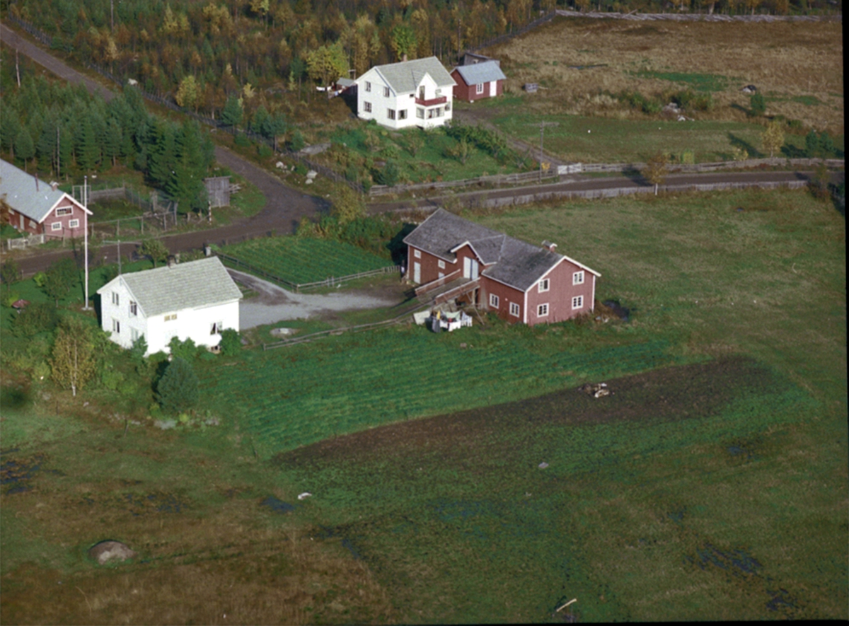 Widerøes Flyveselskap A/S, FLYFOTO SKOGLIEN, ÅSVANG