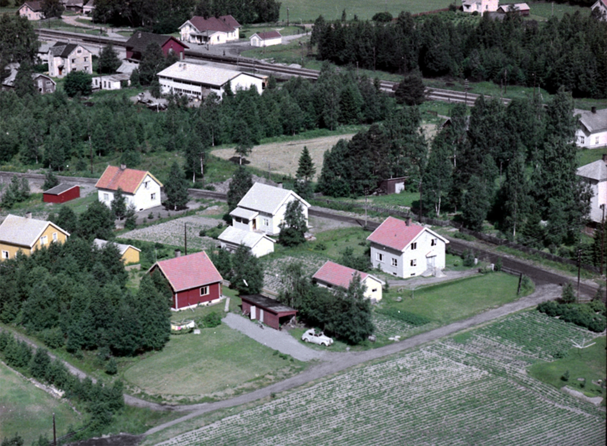 Widerøes Flyveselskap A/S, FLYFOTO THUNE, ILSENG SENTRUM