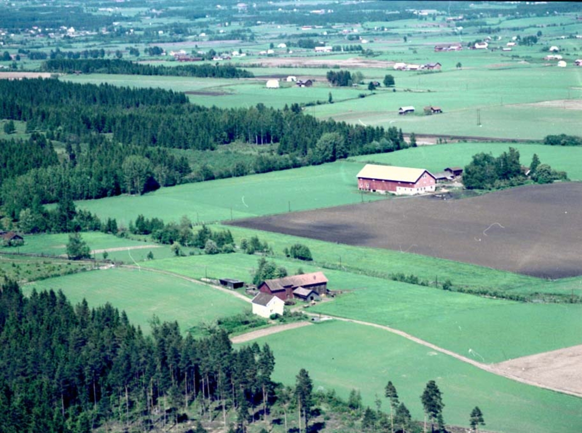 Widerøes Flyveselskap A/S, FLYFOTO LUNDE, STANGE