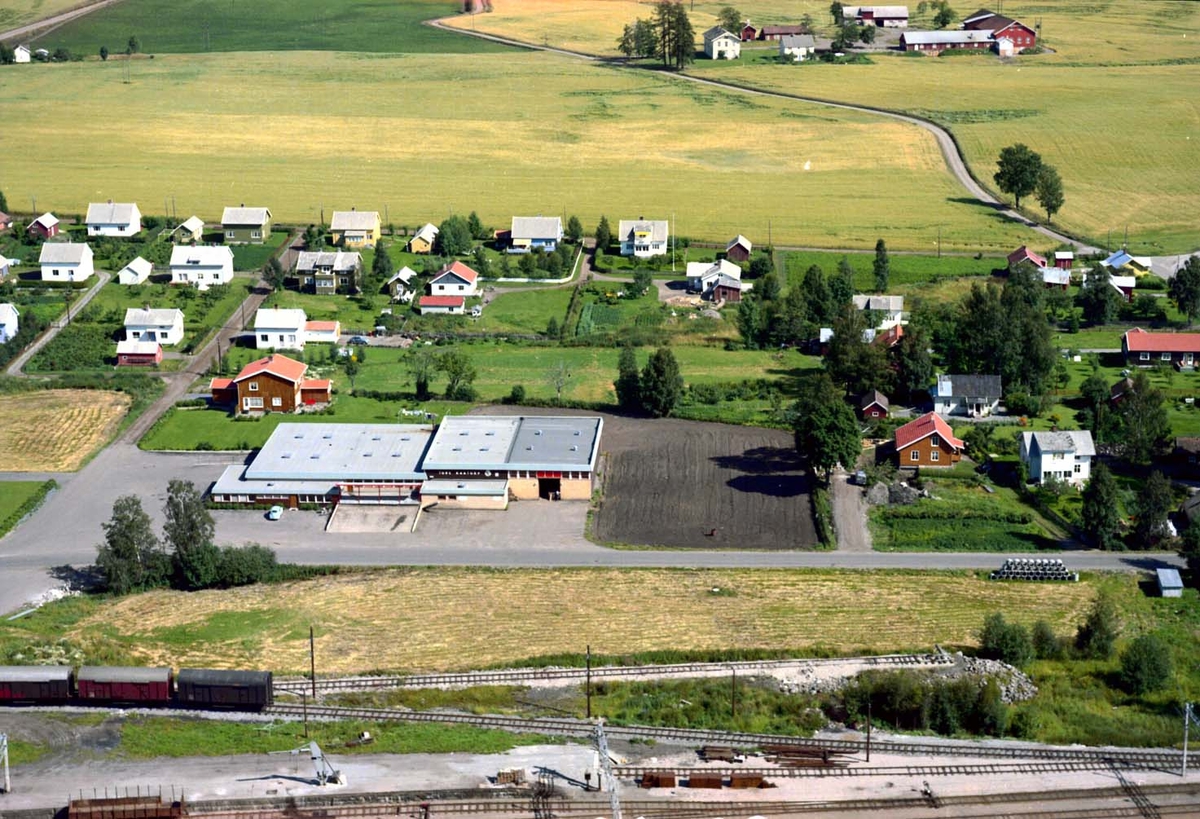 Widerøes Flyveselskap A/S, FLYFOTO STANGEBYEN, SENTRUM, SILOVEGEN, KAATORP