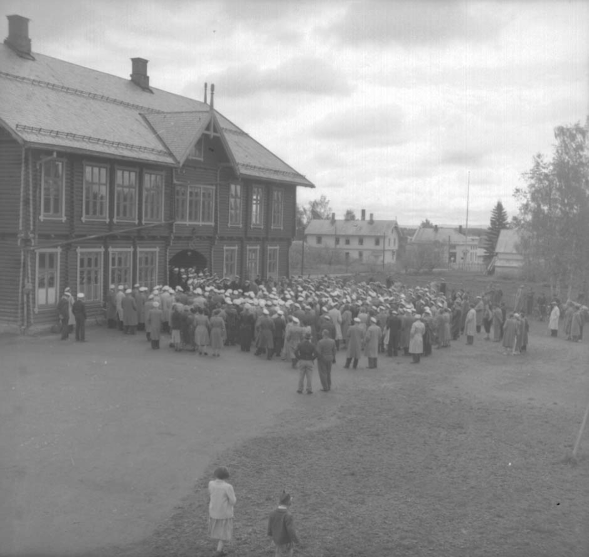 Anno Domkirkeodden, SANG-MUSIKKSTEVNE, MYE FOLK, SKOLEPLASSEN, STANGE SKOLE