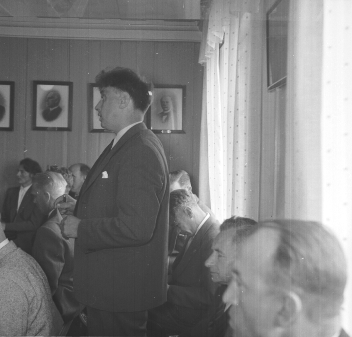 Anno Domkirkeodden, STOR GRUPPE, MOE HELGESEN, EIRIK TALER, STANGE HERREDSTYRE, MØTEVIRKSOMHET, FOKHOL