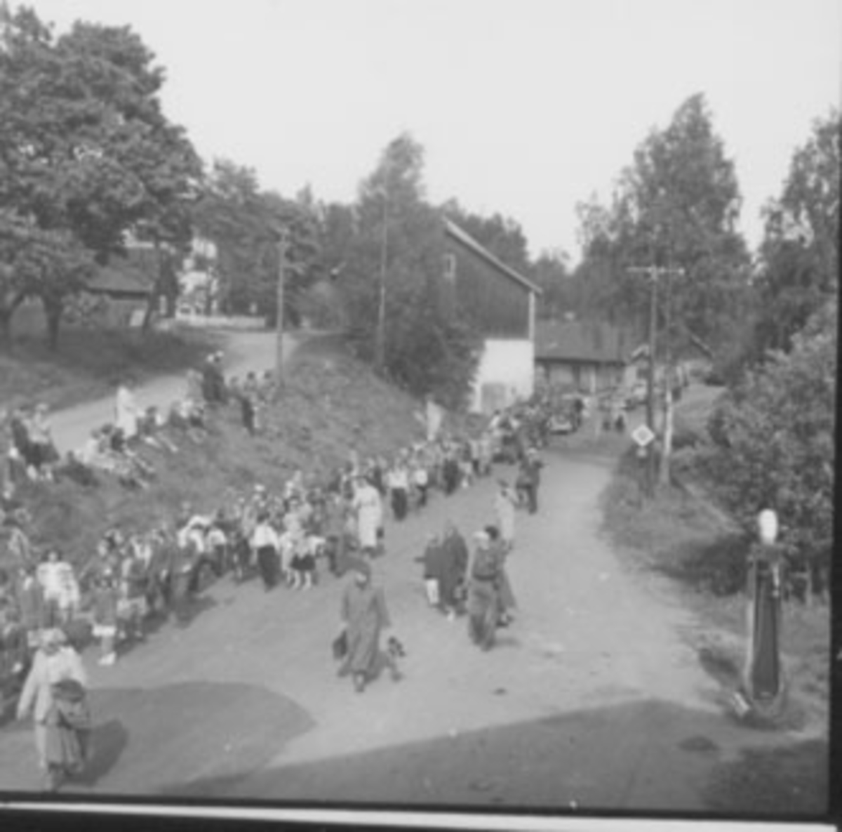 Anno Domkirkeodden, WERGELANDSDAGEN, OPPTOG, MANGE BARN, TANGEN