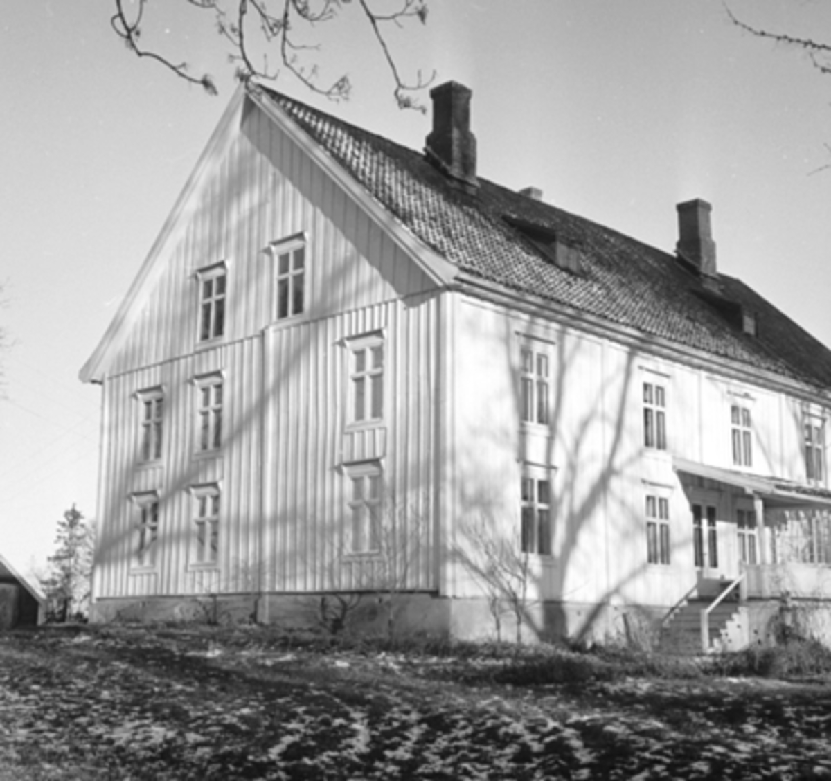 Anno Domkirkeodden, EKSTERIØR: HOVEDBYGNING, STANGE PRESTEGÅRD