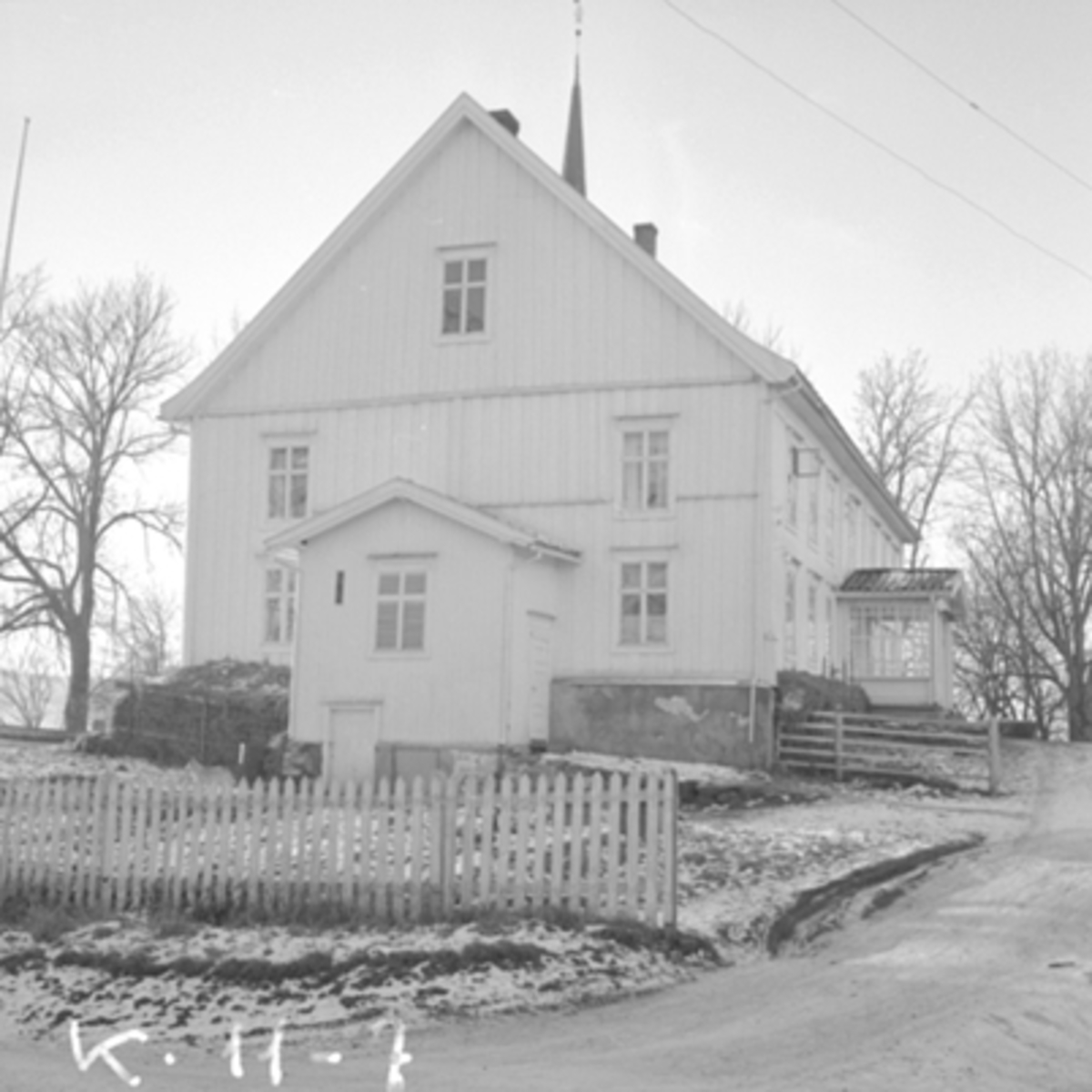 Anno Domkirkeodden, EKSTERIØR: HOVEDBYGNING, STANGE PRESTEGÅRD