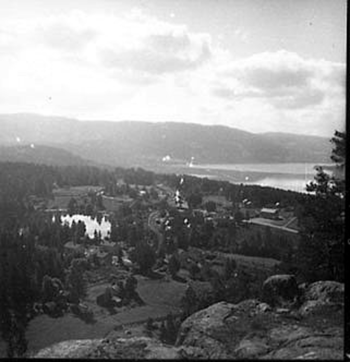 Anno Domkirkeodden, UTSIKT MOT TANGEN OG MJØSA FRA GJELLBERGET, TANGEN