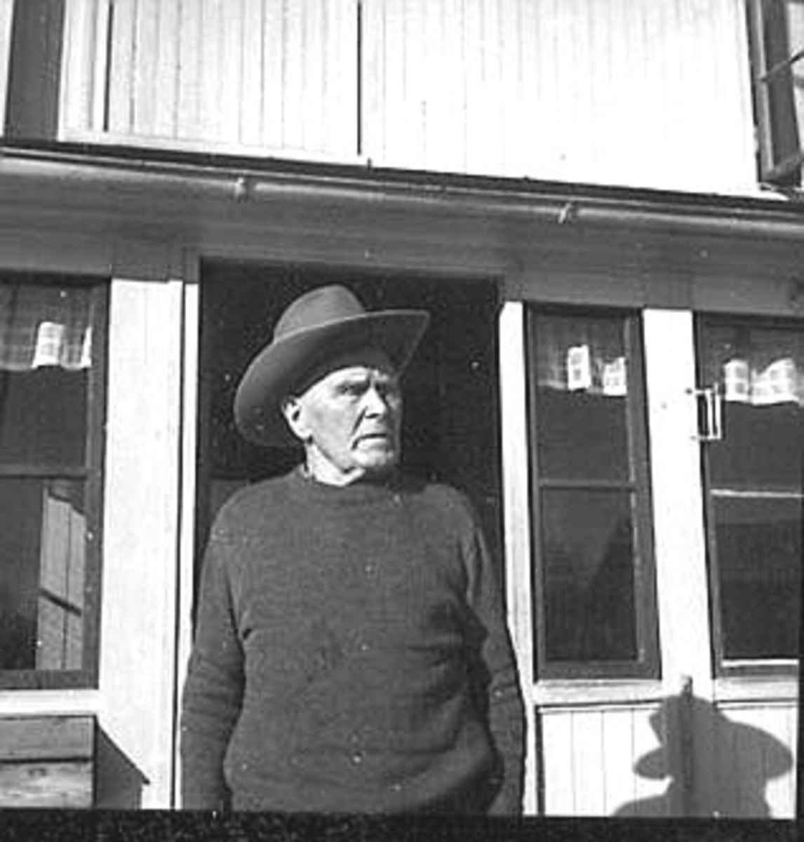 Anno Domkirkeodden, PORTRETT: SINNERUD, PETER ? STANGE