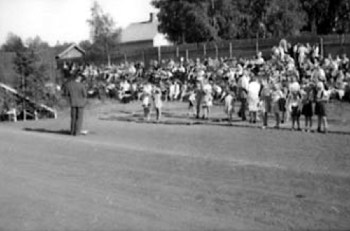 Anno Domkirkeodden, BEKKELAGSDAGER, LEK OG MORRO PÅ OTTESTAD IDRETTSPLASS, BARN OG VOKSNE