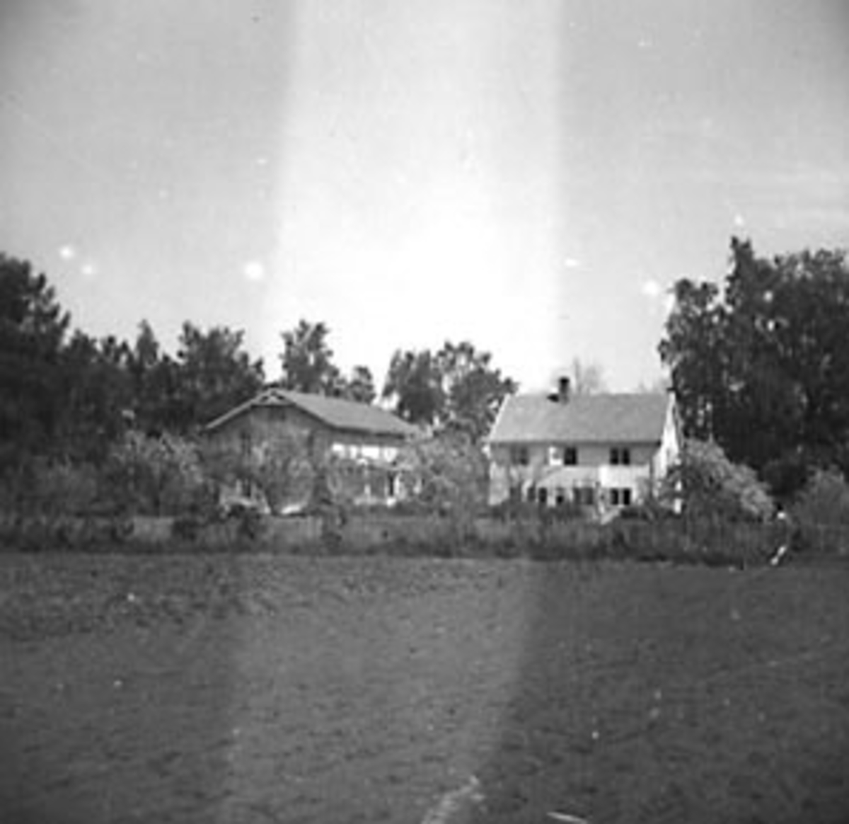 Anno Domkirkeodden, EKSTERIØR GARDSBRUK, LINDSTAD GÅRD, EIES AV FAMILIEN BÆKKEDAL.