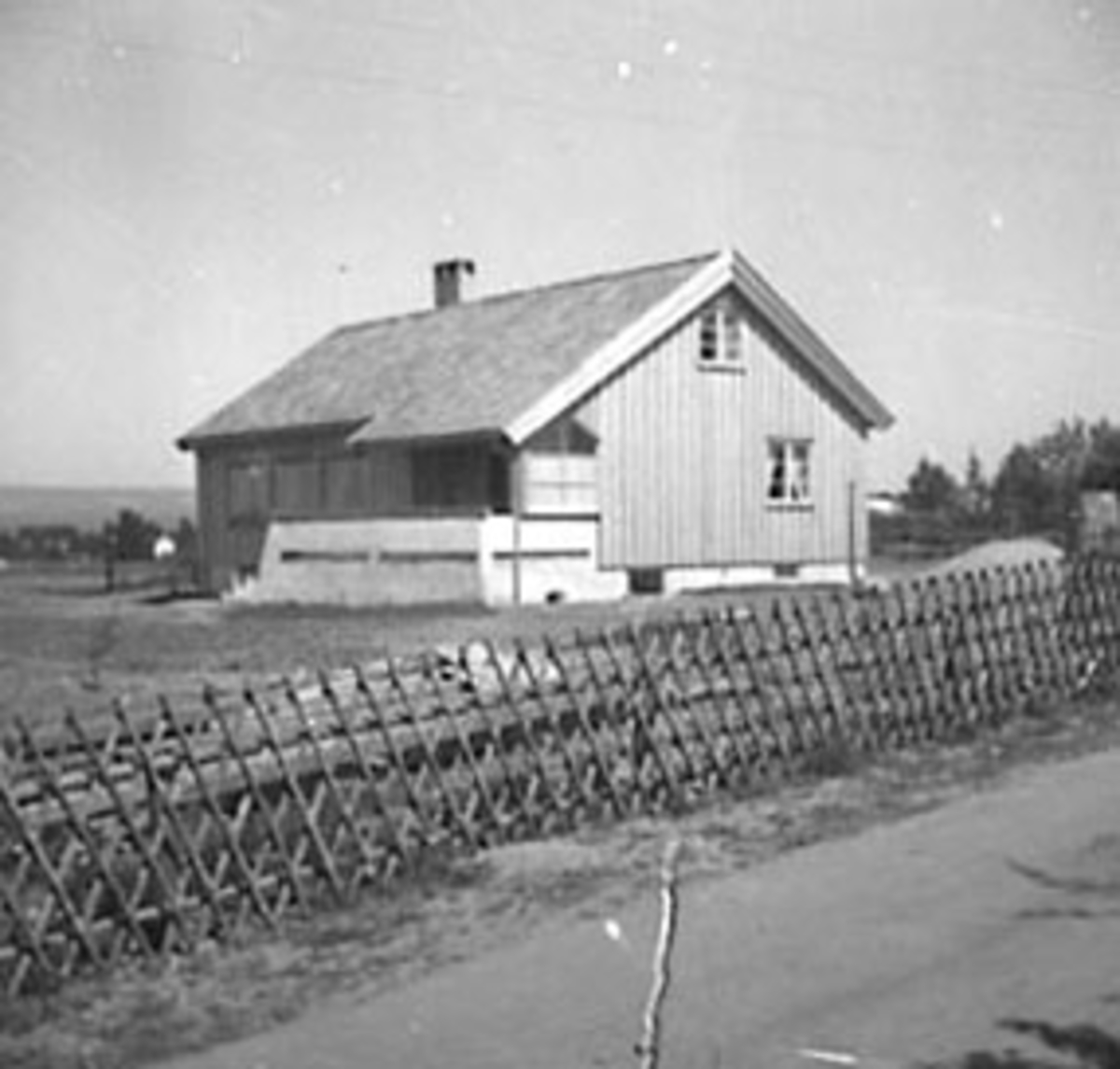 Anno Domkirkeodden, EKSTERIØR BOLIG I BEKKELAGET. Dette huset er øverst i Utsiktsveien ( Eriksenbakken) på Arstadtajet.