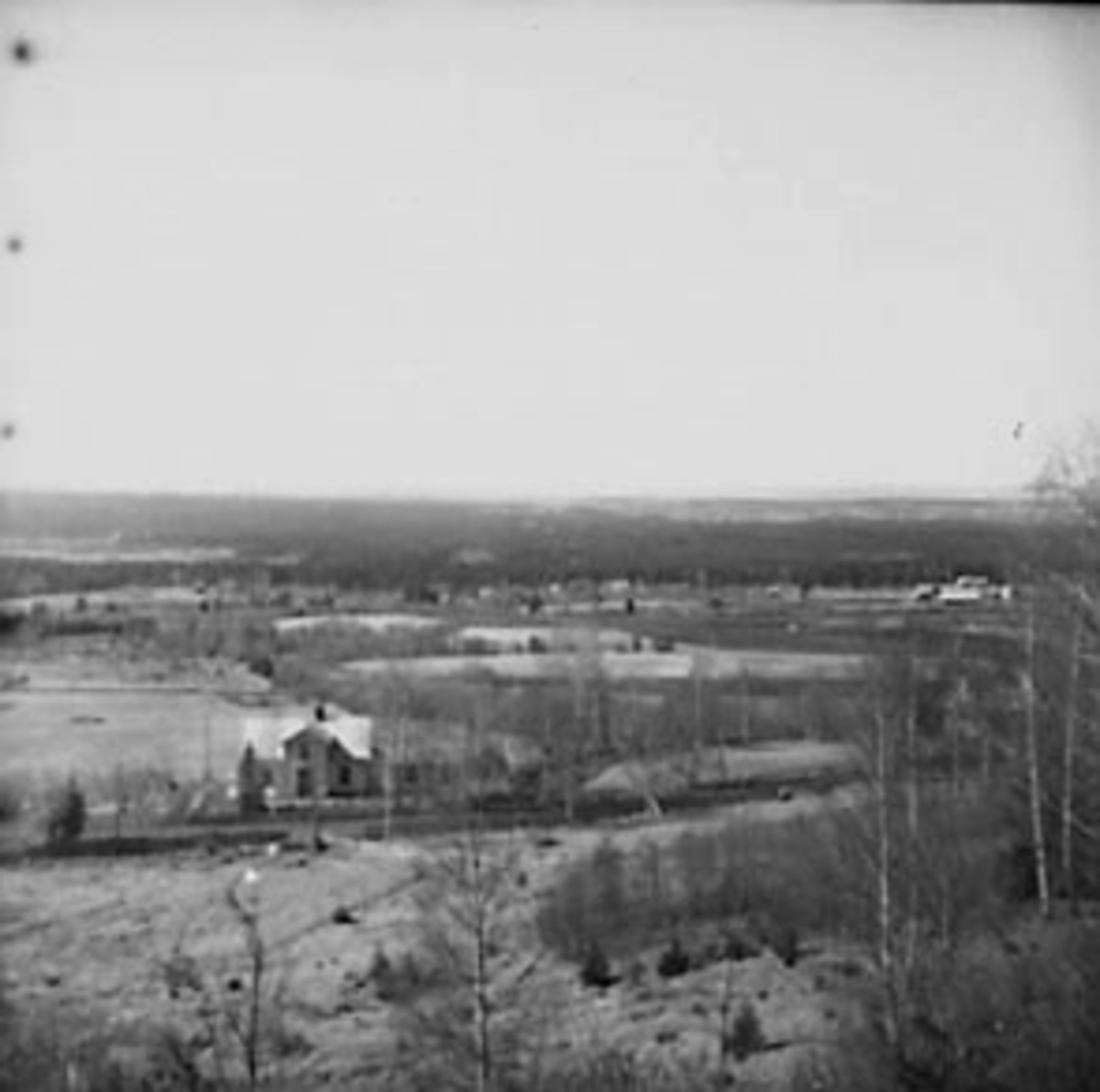 Anno Domkirkeodden, UTSIKT OVER VALLSET OG ÅSVANG