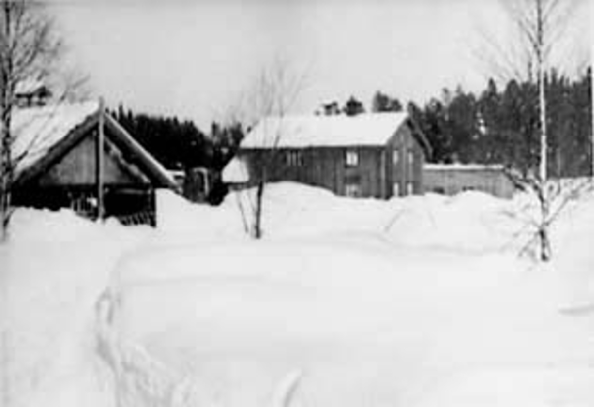 Anno Domkirkeodden, EKSTERIØR: KVILESTELLE, FLØTBAKKEN, VINTER, STANGE ALLMENNING,