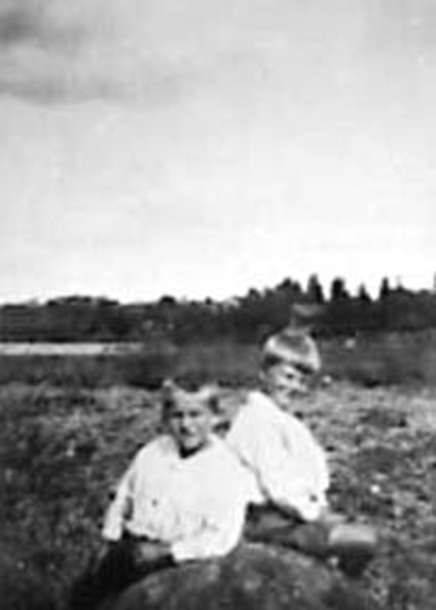 Anno Domkirkeodden, ARNE OG REIDAR HAGEN, GILLUNDSTRANDA