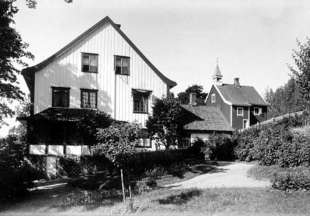 Anno Domkirkeodden, VIK PÅ TANGEN. HOVEDBYGNINGEN. EIER 1952 THOROLF OG ASTRID ULVIN.