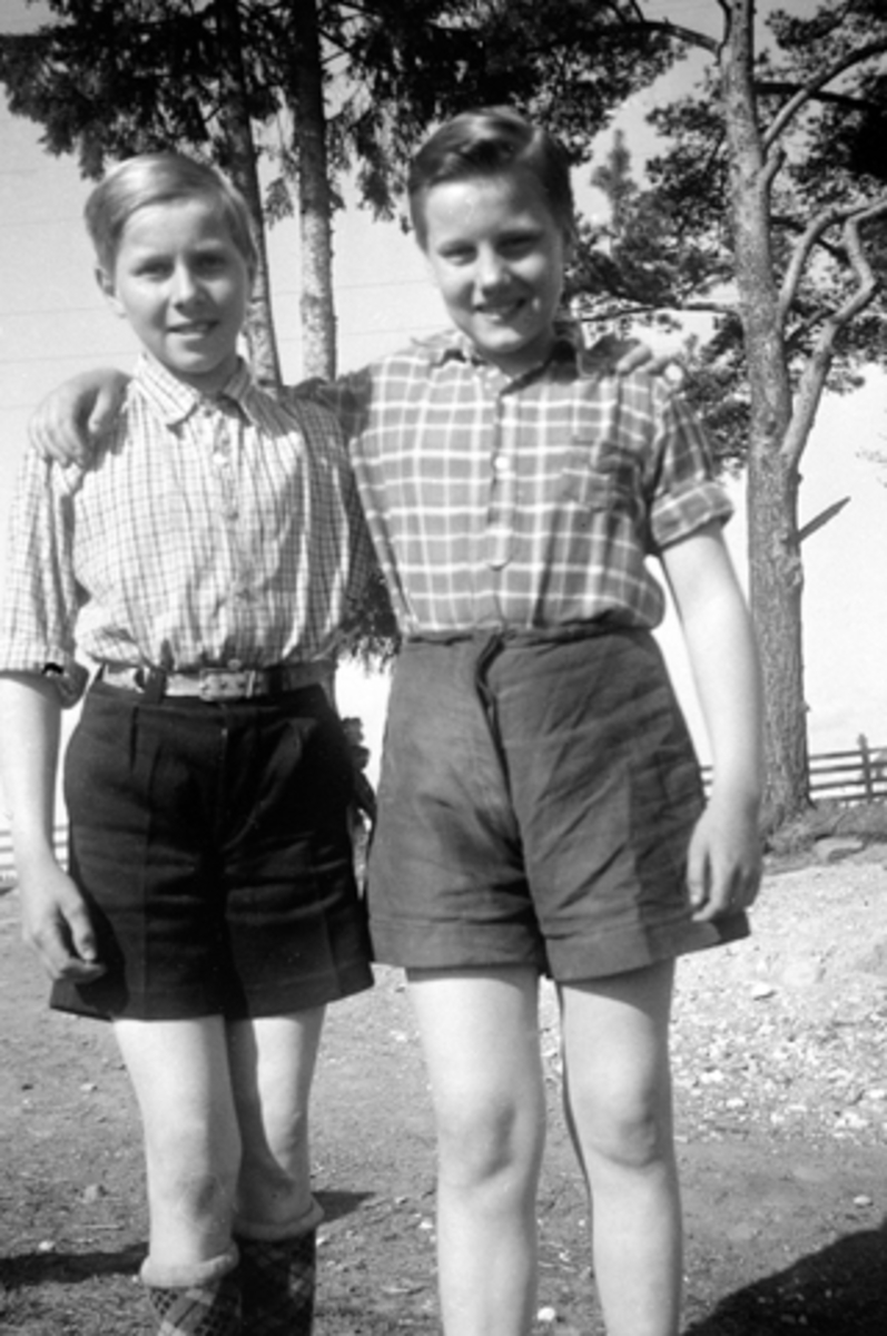 Anno Domkirkeodden, HARALD SKJØNSBERG OG ROLF JENSEN, ILSENG, CA. 1955