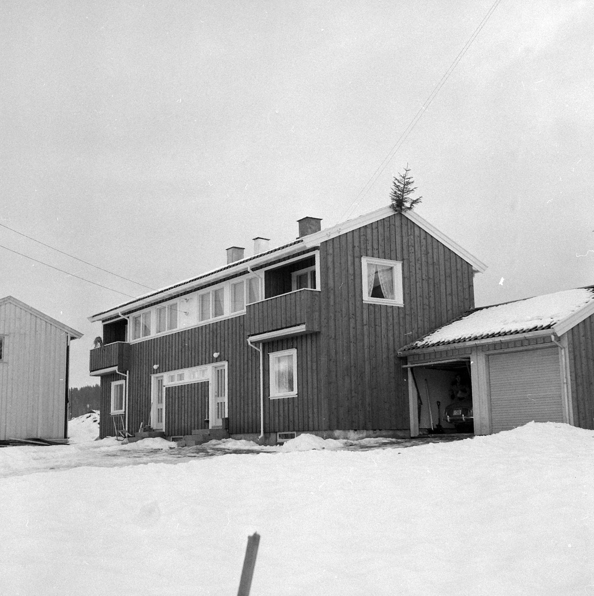 Adolf Skjegstad, Tomannsbolig, ukjent sted.