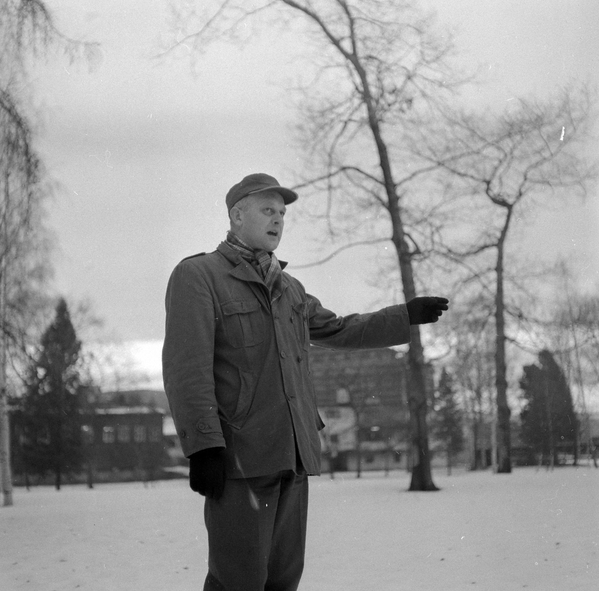 Adolf Skjegstad, Mann, ukjent.