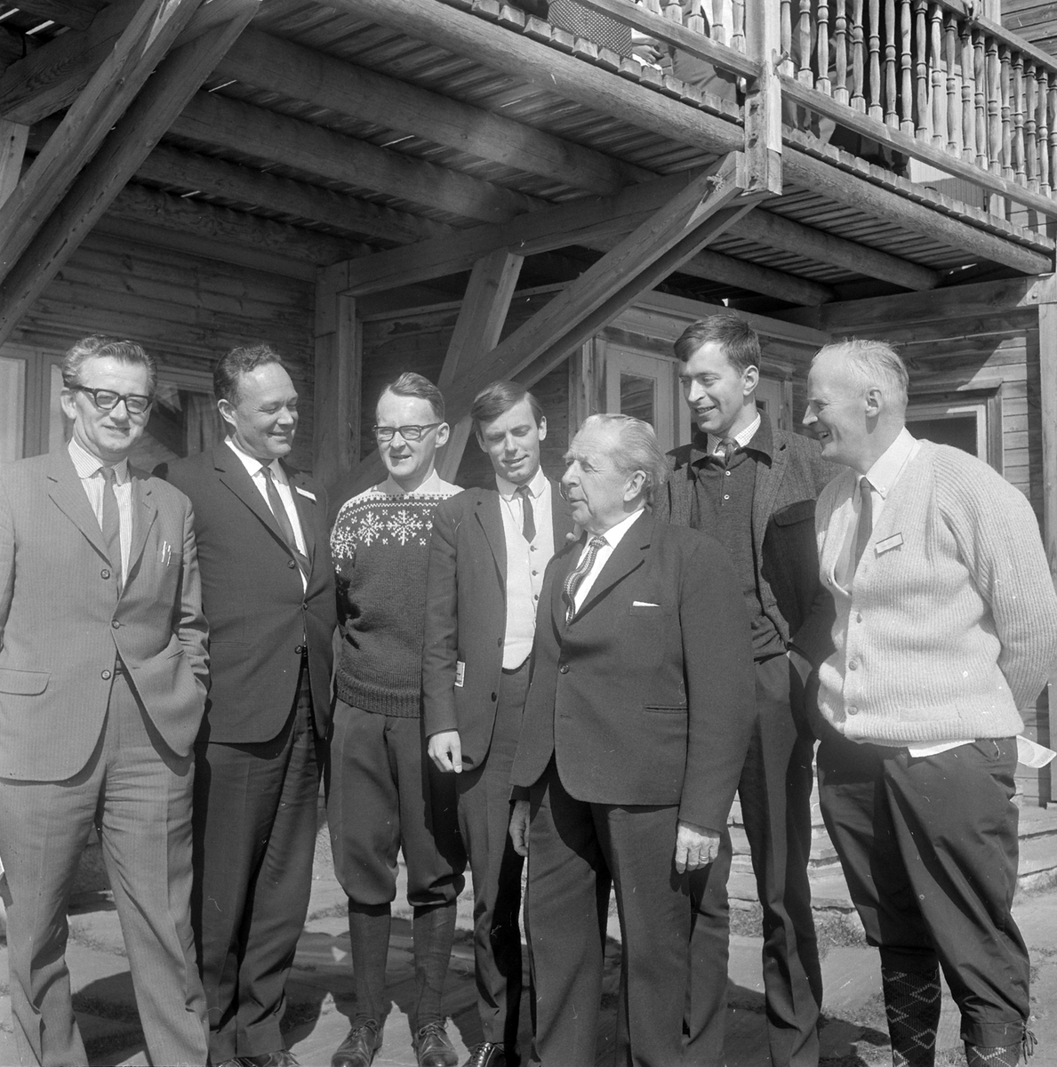 Adolf Skjegstad, Gruppe 7, ukjente menn, politikere?