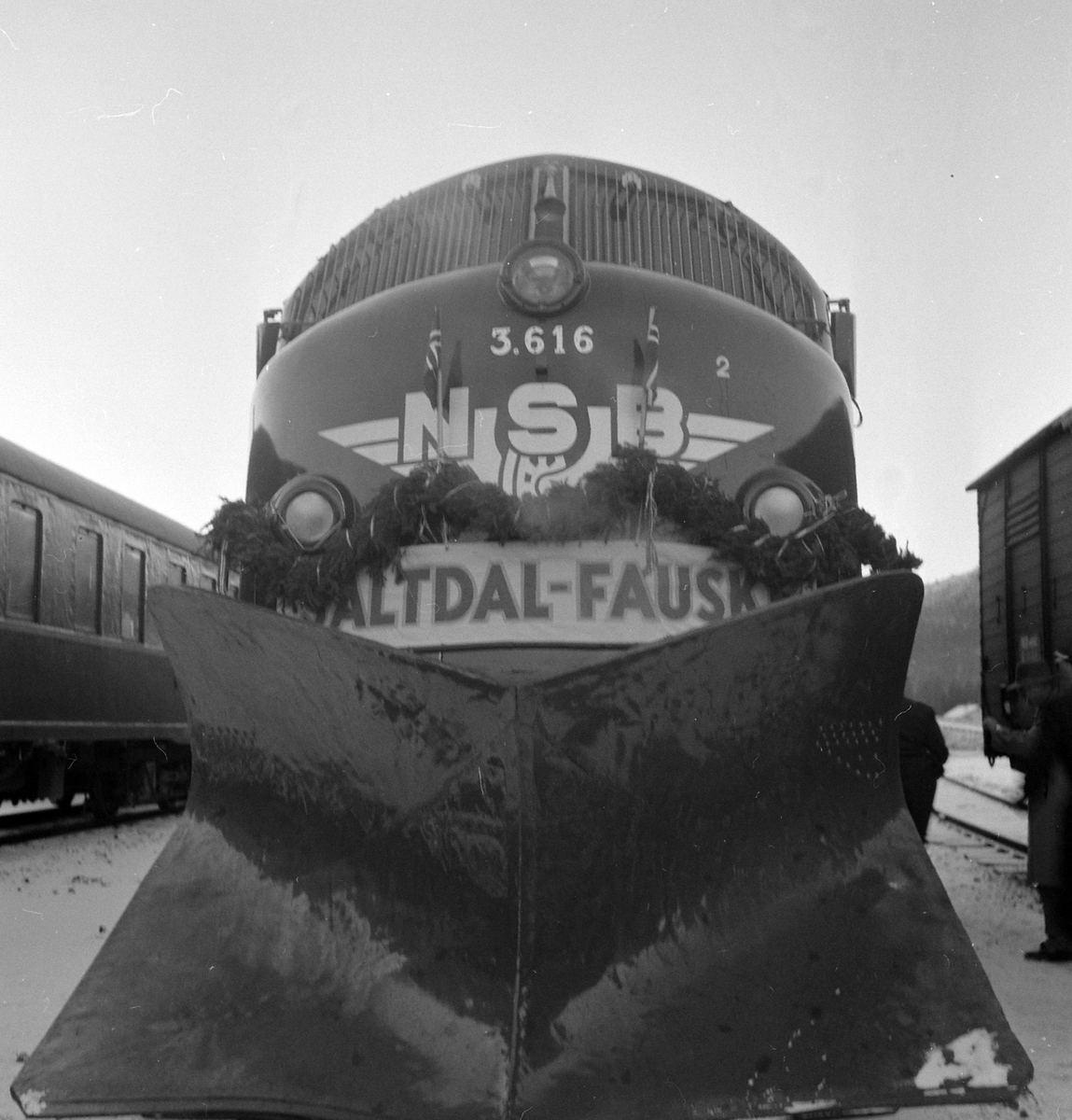Adolf Skjegstad, NSB, NORGES STATSBANER, ÅPNINGSTOG SALTDAL-FAUSKE, DIESEL-LOKOMOTIV 3. 616