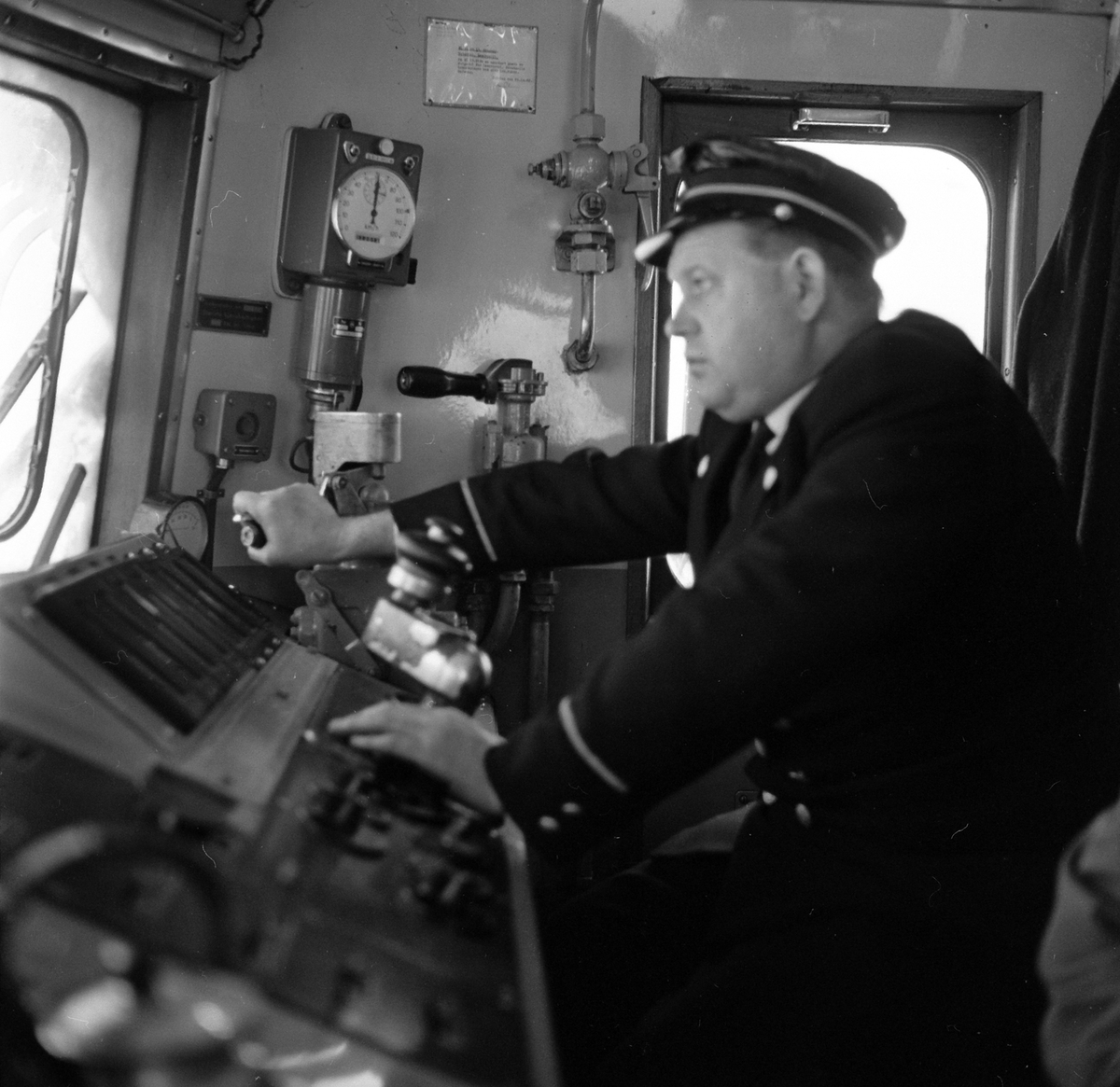 Adolf Skjegstad, ASK-03182