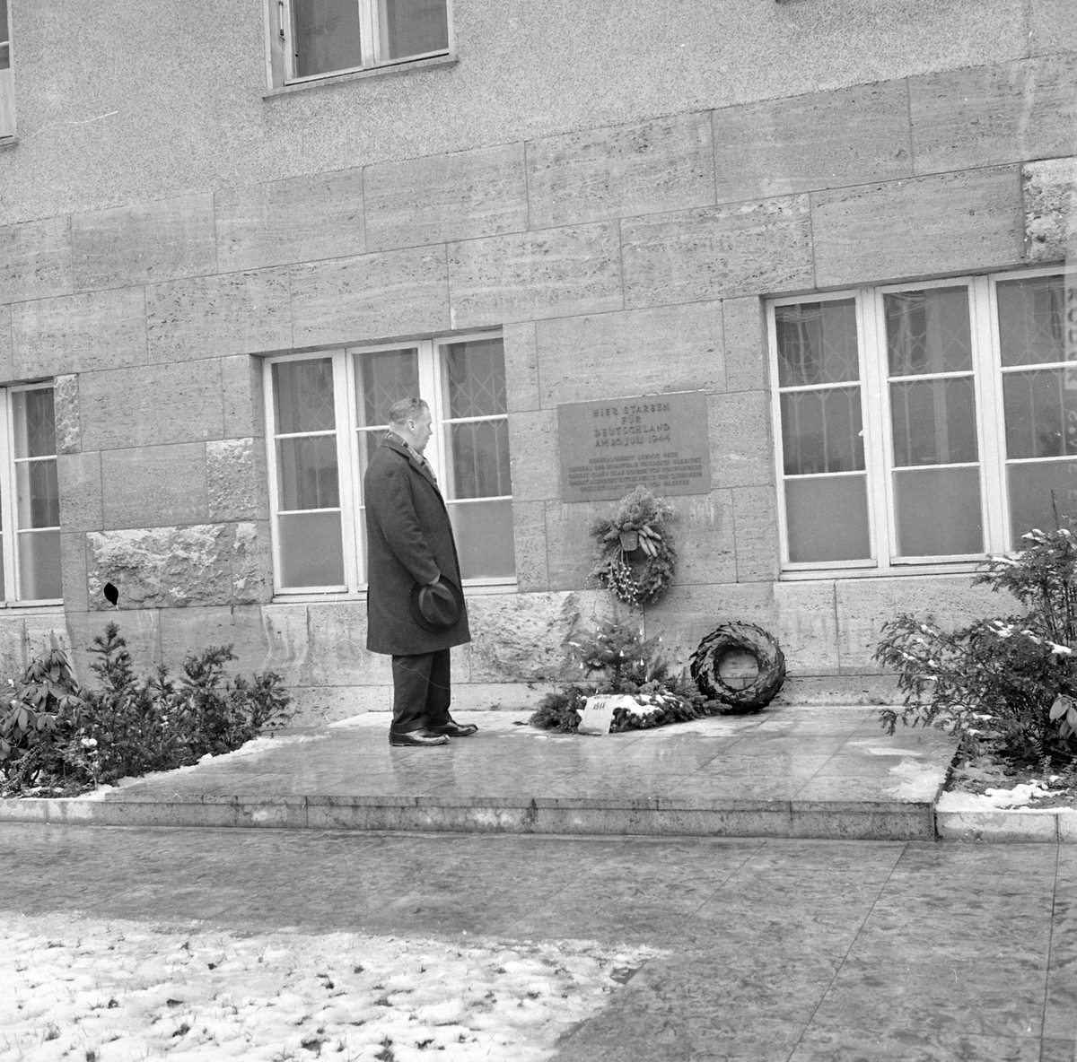 Adolf Skjegstad, Adolf Skjegstad, minnesmerke tyske soldater.