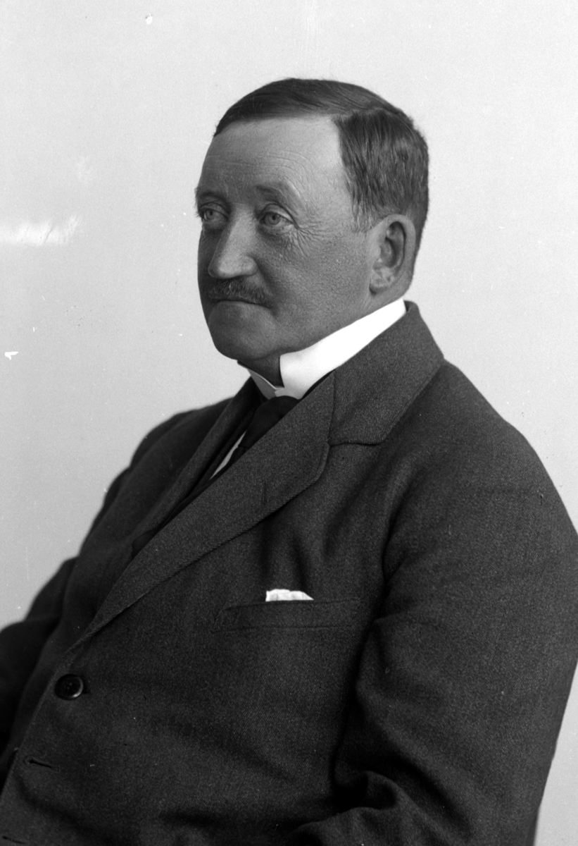 Christian Grundseth, BRYHNI DISTRIKTSLEGE, HALVIFG. , 27188