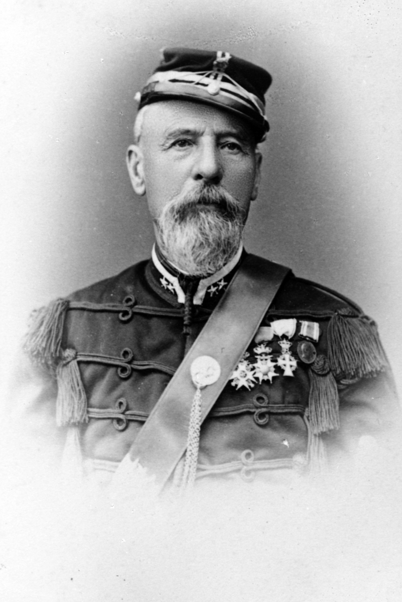 Christian Grundseth, ERKEN OBERST, HALVFIG. , MILITÆRUNIFORM 13847
