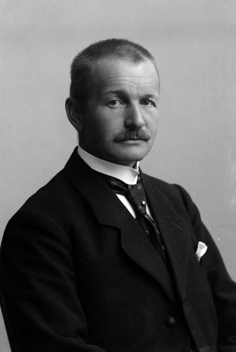 Christian Grundseth, HJORTH LEKTOR, HALVFIG. , 31506