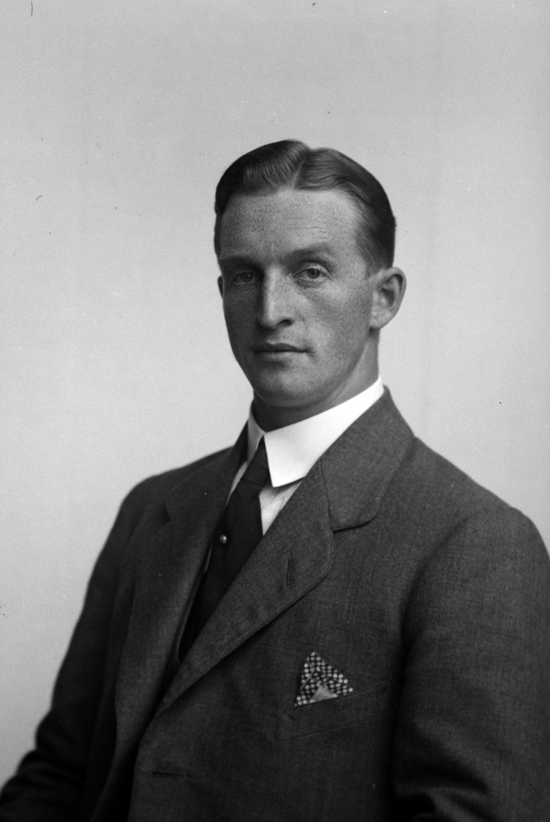 Christian Grundseth, IMISLUND SIGURD, HALVFIG. , PASS, 24345