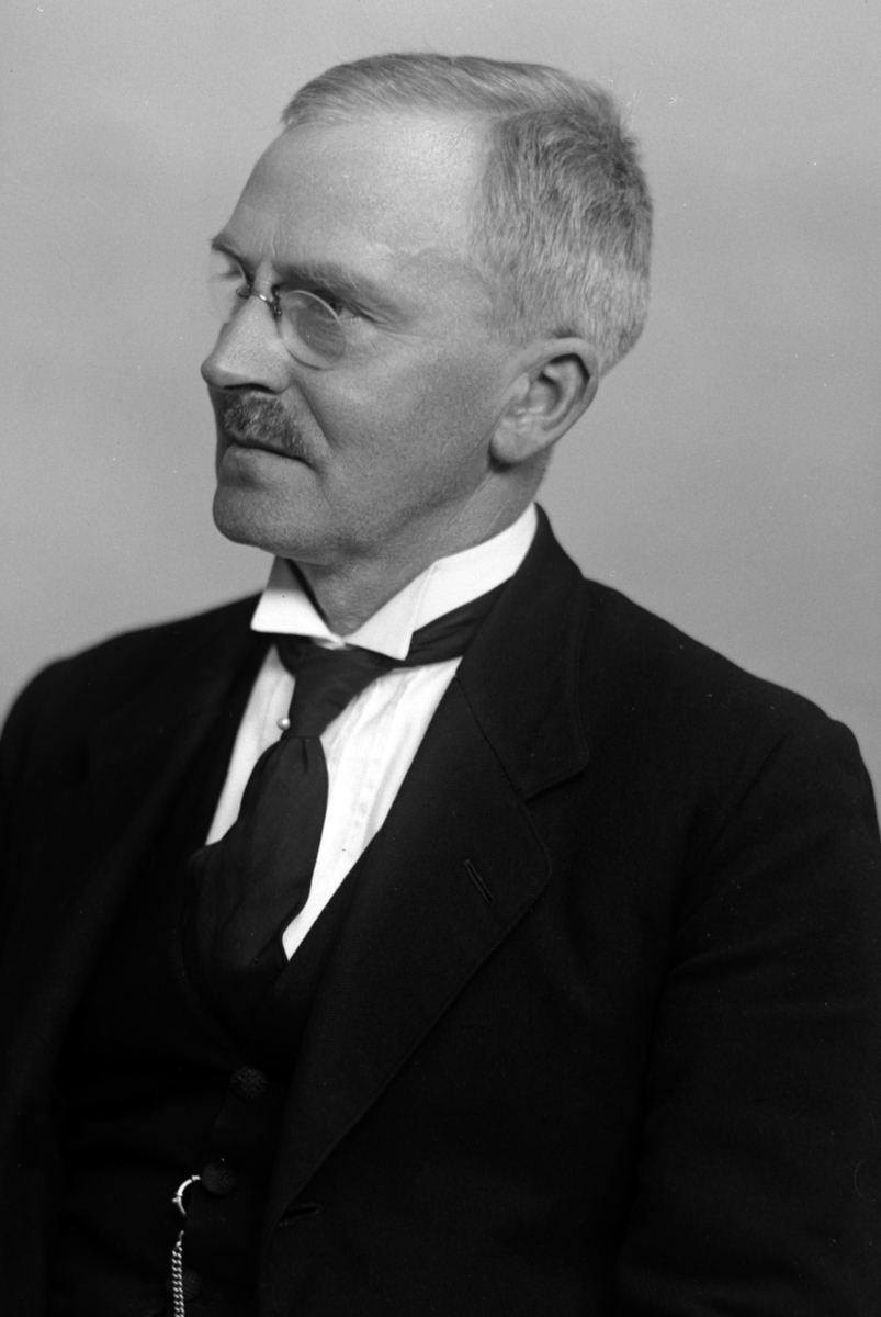 Christian Grundseth, JENSEN LÆRER, HALVFIG. , 33067