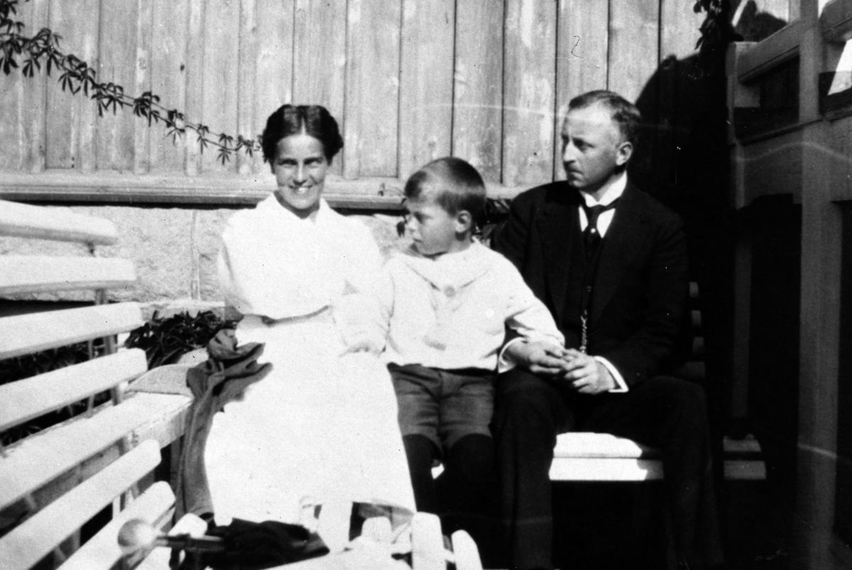 Christian Grundseth, MARSTEN FRU, REPRO: GR: 3, FAMILIE, 30075.