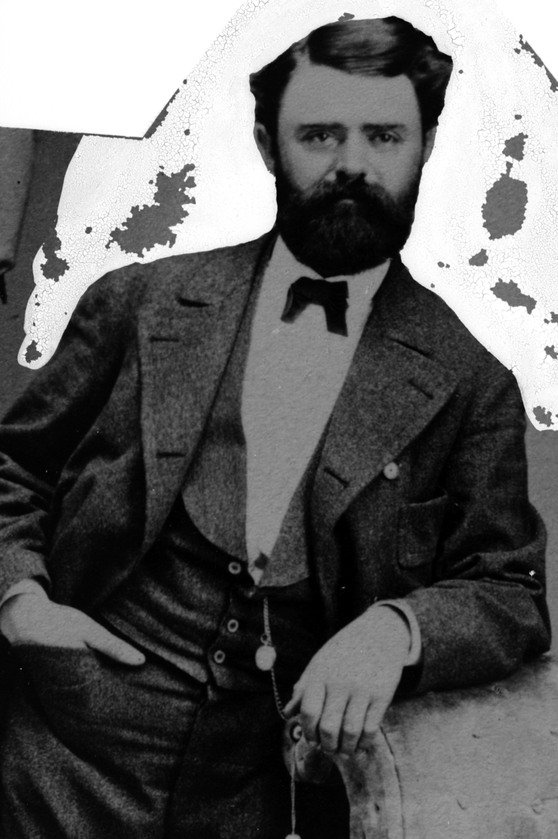 Christian Grundseth, MELKEFABRIKKEN, REPRO: MANN, HALVFIG. , 30877