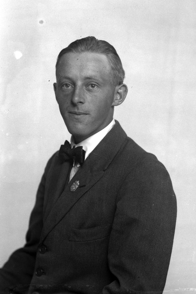 Christian Grundseth, PEDERSEN PEDER, HALVFIG. , PASS, 28537