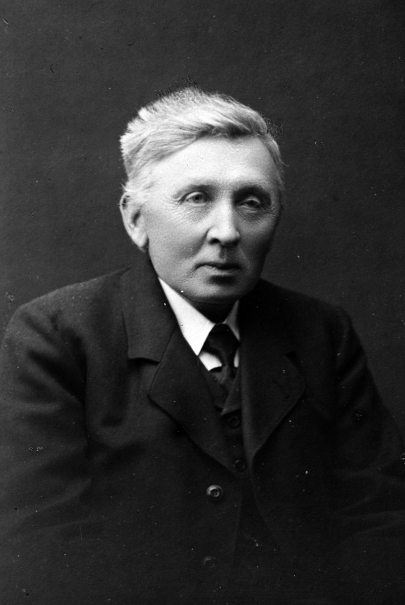 Christian Grundseth, STAV LÆRER, HALVFIG. , 25183
