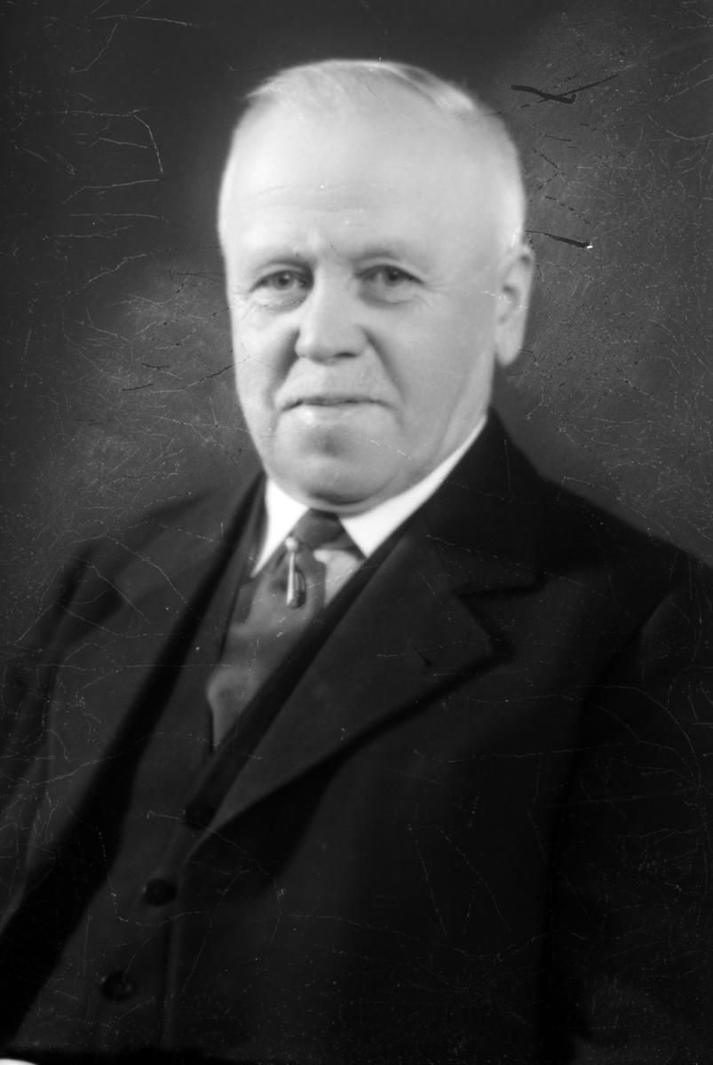 Christian Grundseth, SÆTHER A. , HALVFIG. , 38513
