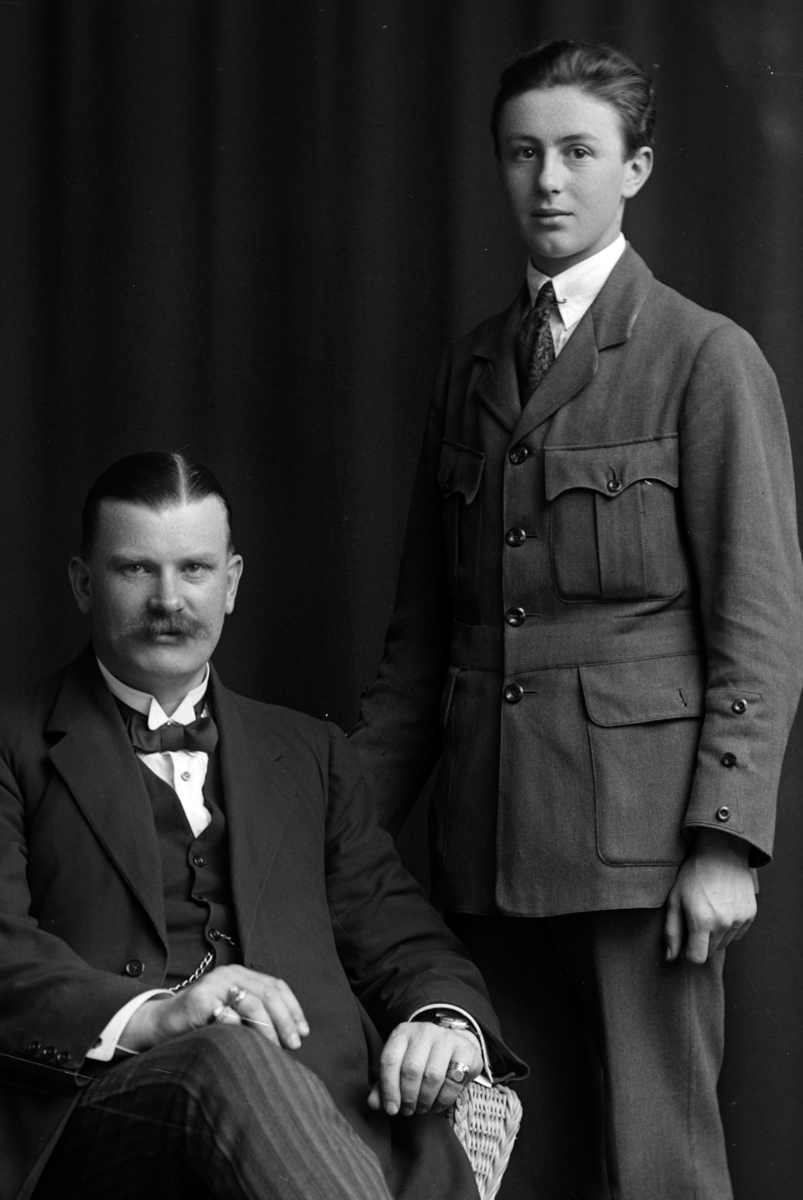 Christian Grundseth, GRANNE KAPELLMESTER + SØNN, GR: 2, 24088