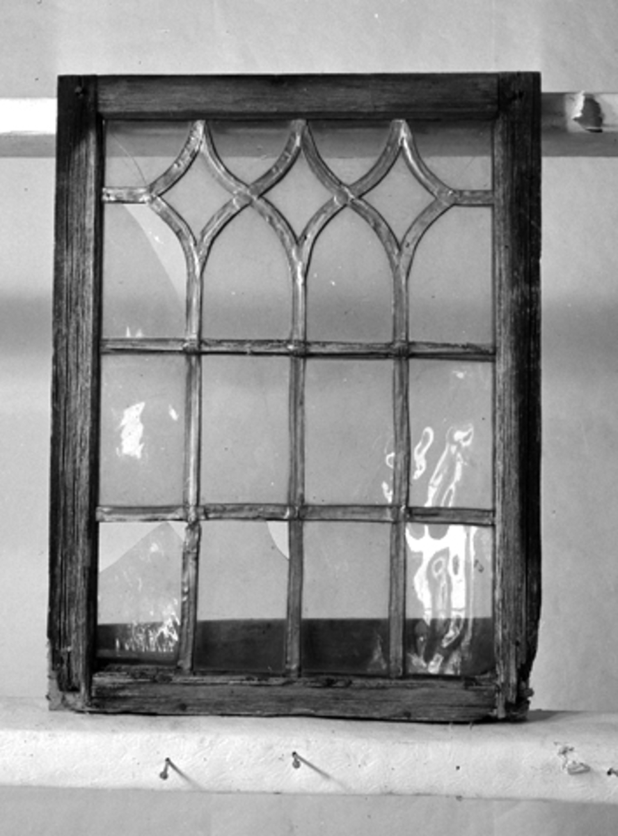 Toralv Bleken-Nilssen, Gjenstandfotografering, Opplandenes folkemuseums samling. (Hedmarksmuseet) OF. 1957. AKVARELL. BLOMSTERMOTIV. 1793. OF. 3514. TEGNING. CONTENT. 1813.