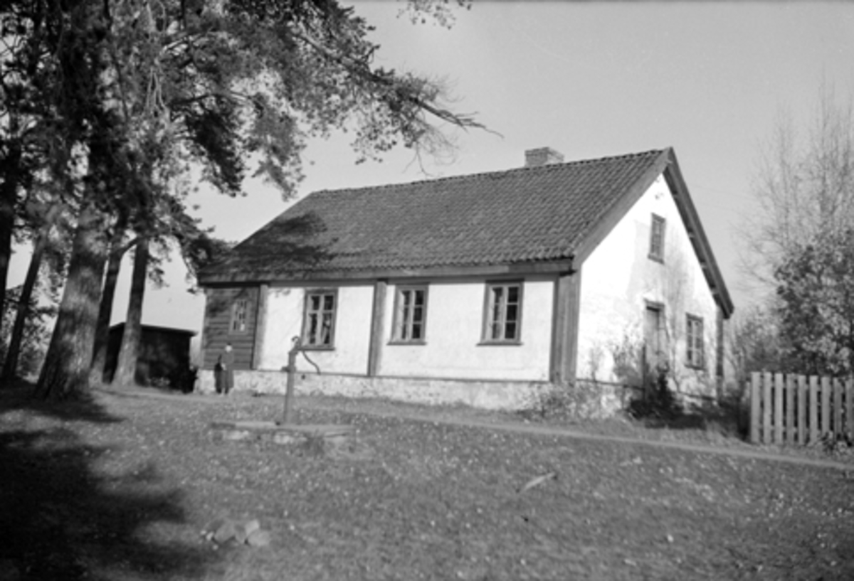 Anno Domkirkeodden, ROSENLUNDSTUA, DOMKIRKEODDEN, HEDMARKSMUSEET, BRØNNPUMPE.