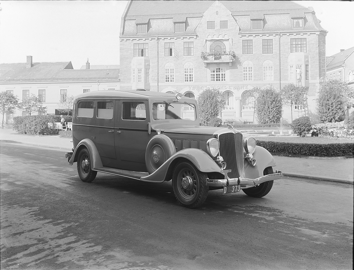 Christian Grundseth, HUDSON 1933, SYKEBIL, AMBULANSE; FORAN JERNBANEPARKEN, OLRUD. D-373 ( PRØVENUMMER ).