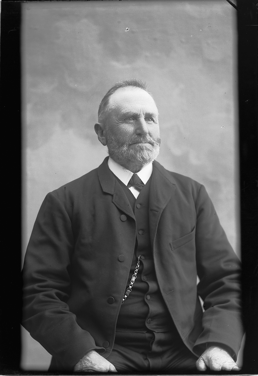 Martin Finborud, Portrett av Gudbrand Knatterud (1840-1925), Nes, Hedmark.